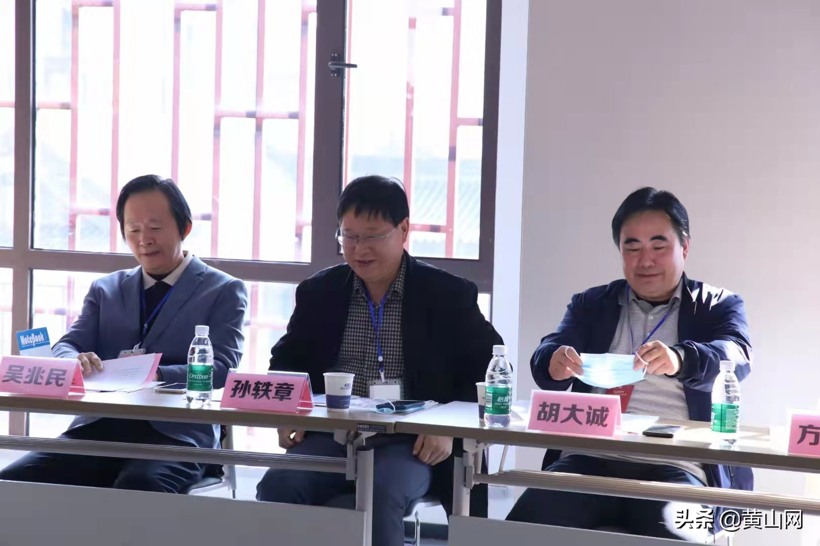 飞阅徽州之二十：徽州古城明珠 双招双引标兵