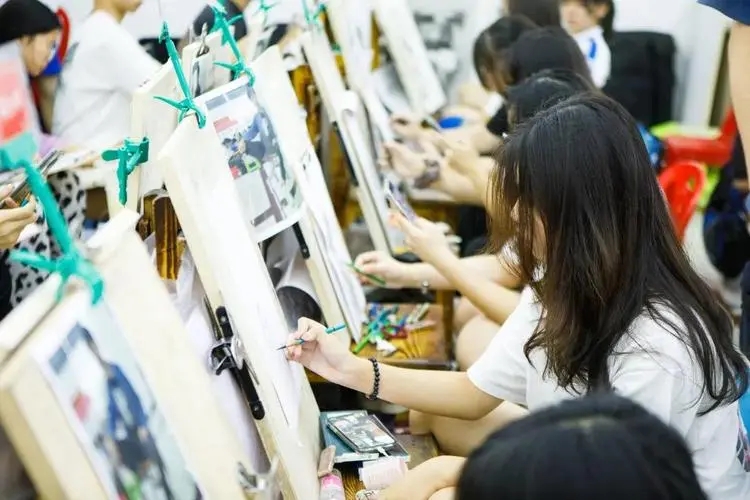 佛罗伦萨美术学院申请条件（2022年艺考生升学快车道）