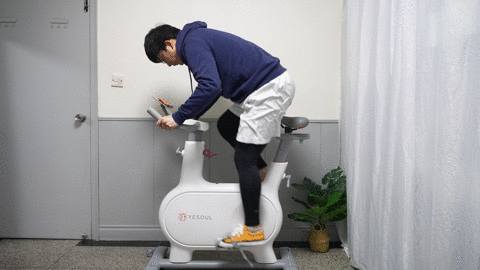 野小兽m2动感单车+健腹轮+健身手套—我的减重装备+饮食清单