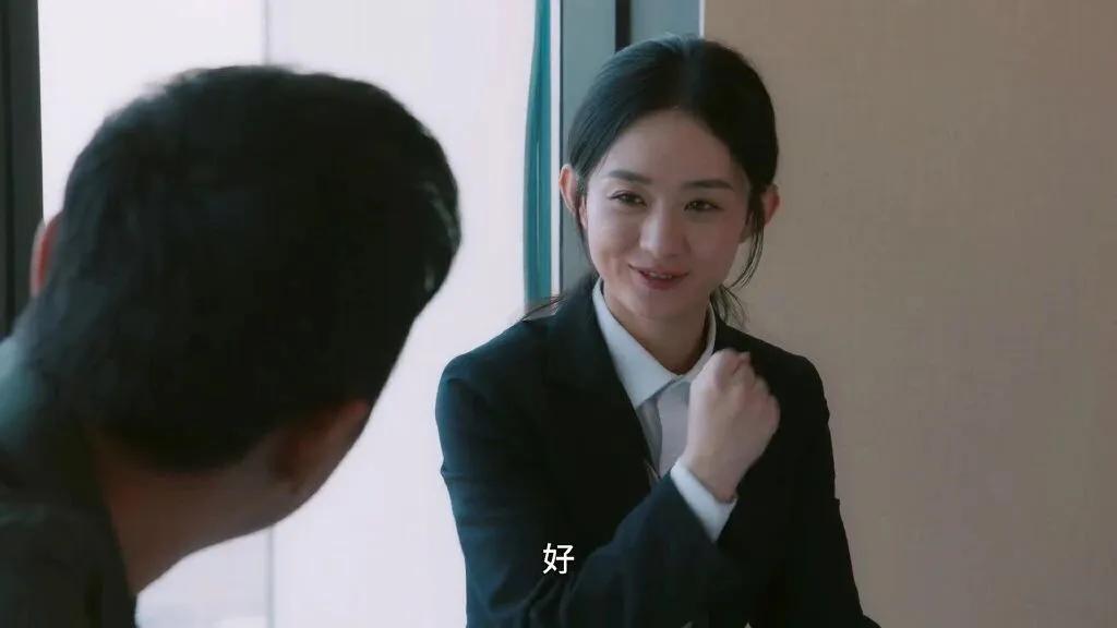 《幸福到万家》与《秋菊打官司》相比，故事逻辑牵强