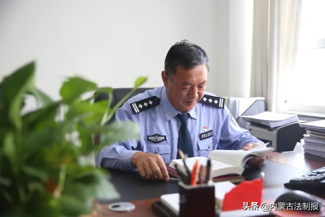 烏蘭察布市涼城縣公安局熱議優(yōu)化法治化營商環(huán)境