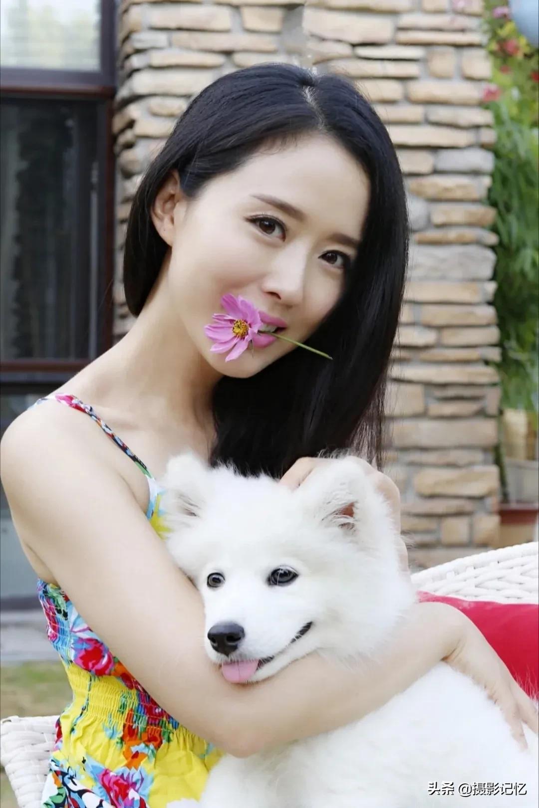 颜丹晨：亲密无间