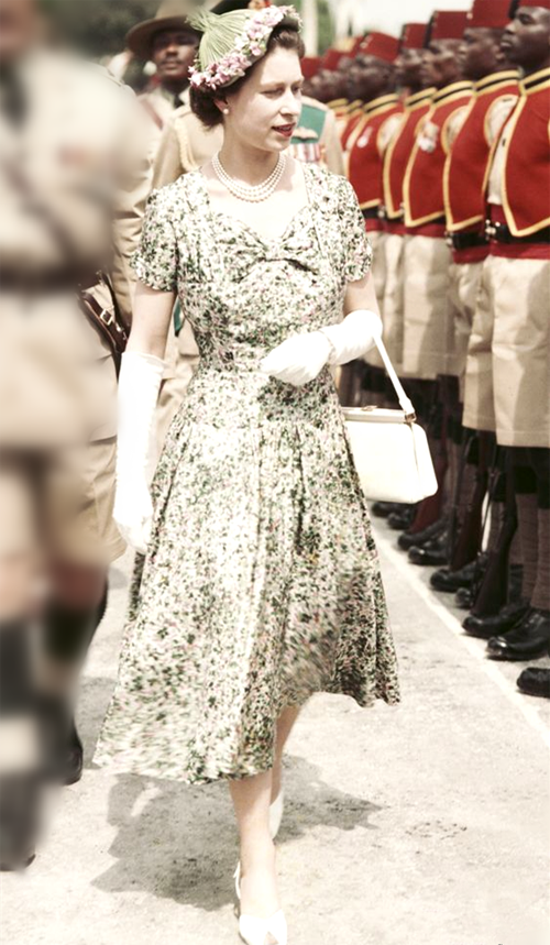 伊丽莎白二世的穿搭，堪称时尚界的天花板，处处流露着优雅与高级