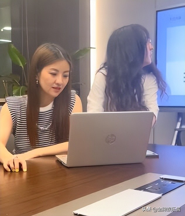 前央视美女主持人涂经纬成立直播公司！当上老板后，压力很大