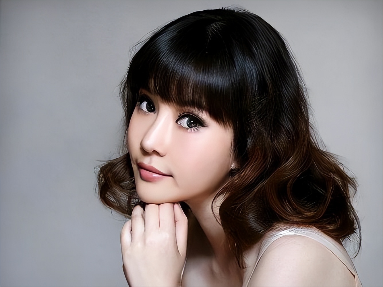 侯耀文前妻袁茵,婚內出軌其師侄戴志誠,他們之間有什么恩怨糾葛