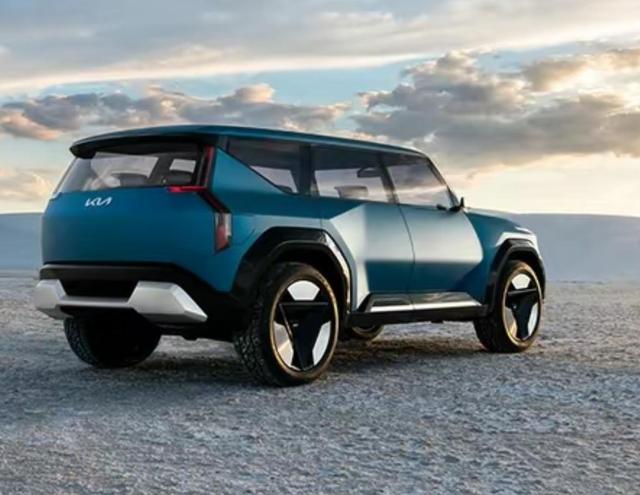 起亚版“唐EV”来袭，新能源又一搅局者，轴距3.1米，30万取代BYD