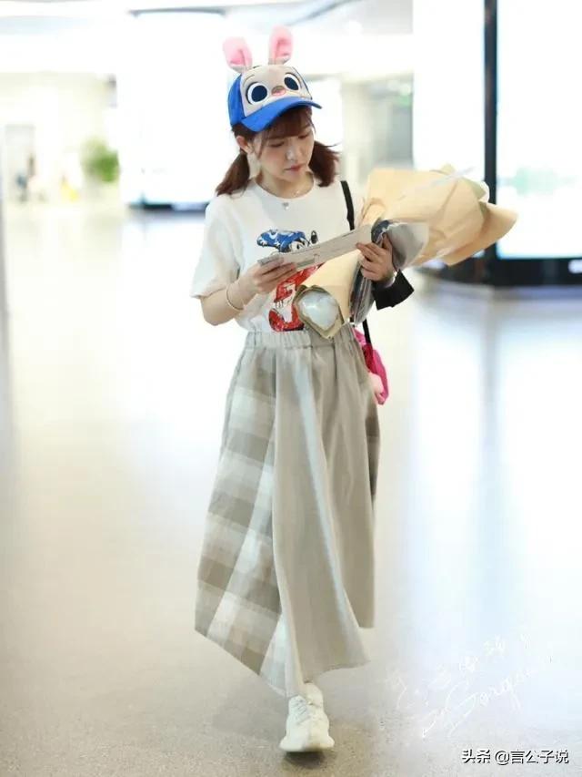 7位“个子矮”的女星，个个身高不到160，她们的身高太不懂事了