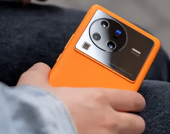 2022年最成功的3款国产手机，基础体验让人满意，价格并不昂贵