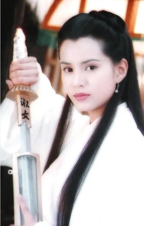 最美小龙女李若彤