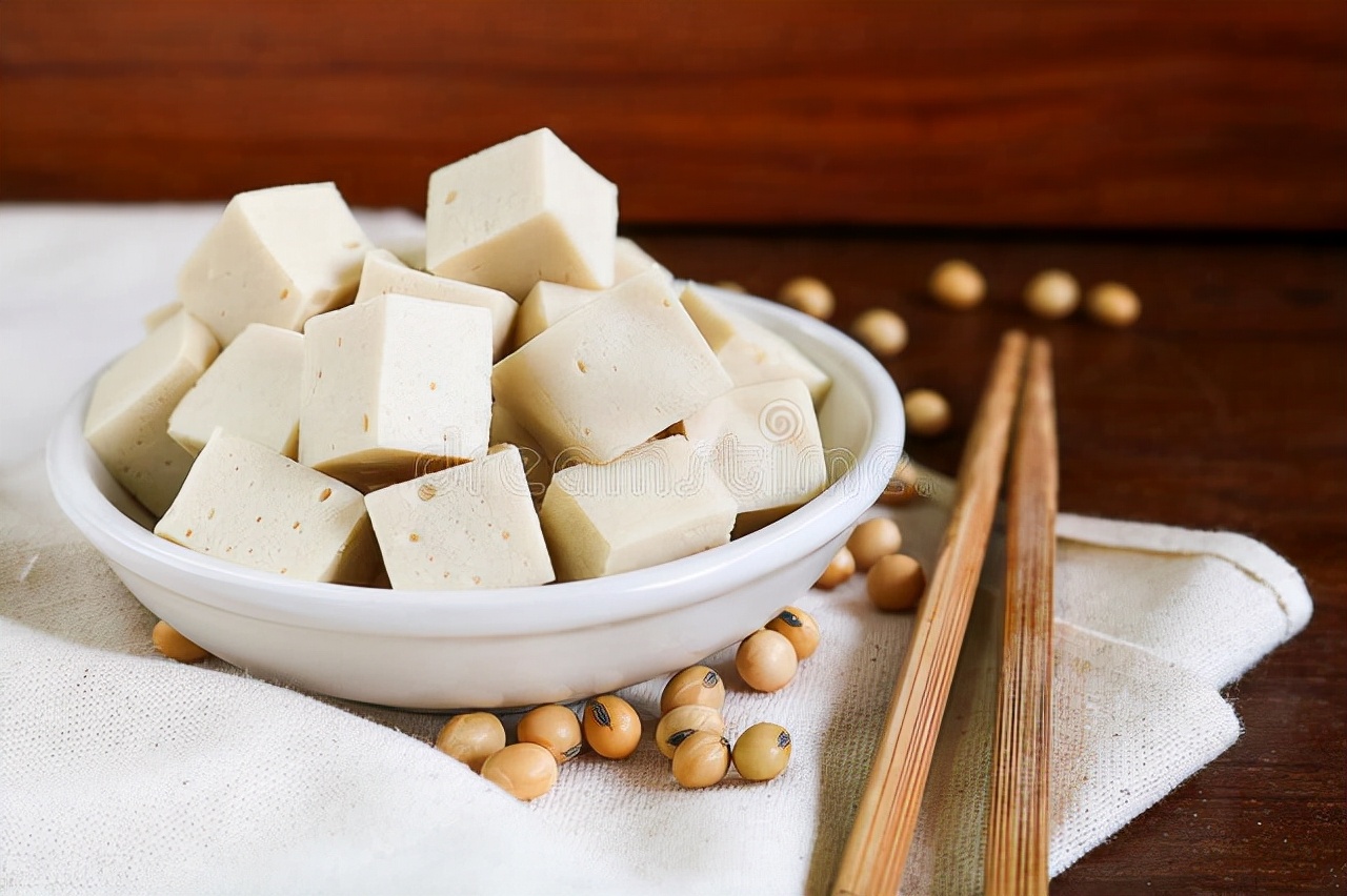 虾皮不补钙？这20种食物才是真正的“补钙之星”，但很多人不爱吃