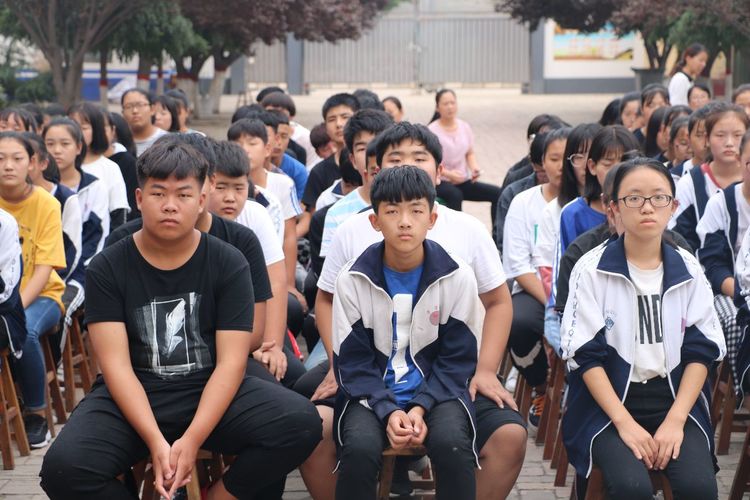 初中毕业后，想升高中？做到“两个字”，助你圆梦成功