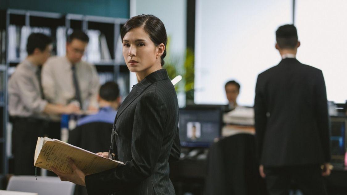 为什么说《神探大战》是智商大战呢？全员智商下线，连女主也一样