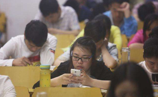 大学生毕业难度恐升级，将于2022年全面实行，提前了解或能少吃亏