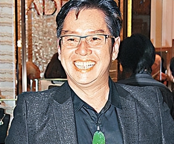 歌王谭咏麟：将上亿资产全部留给妻子，只为让私生子认祖归宗