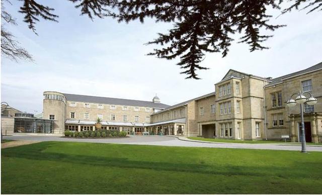 学院PK大学区别是什么，哪个含金量更高？聪明的学生都这样选择