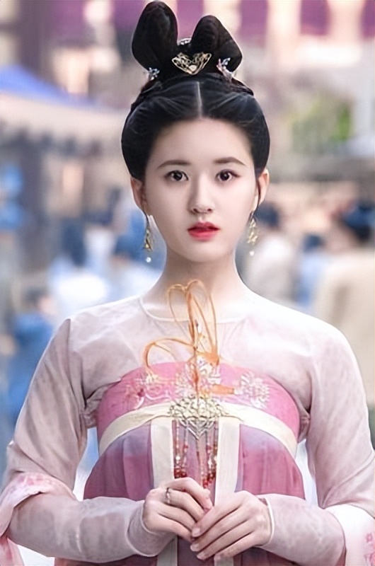 “巴蜀之地”出美人，这10位川妹子女明星，个个国色天香貌美如花