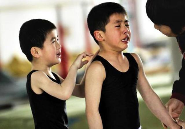 学校也在流行PUA，如果你家孩子有以下表现，可能暗示他已经中招