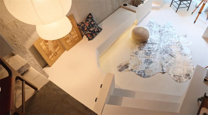 杭州姑娘买下87㎡“怪房”，自己爆改成复式！网友：这是别墅吧