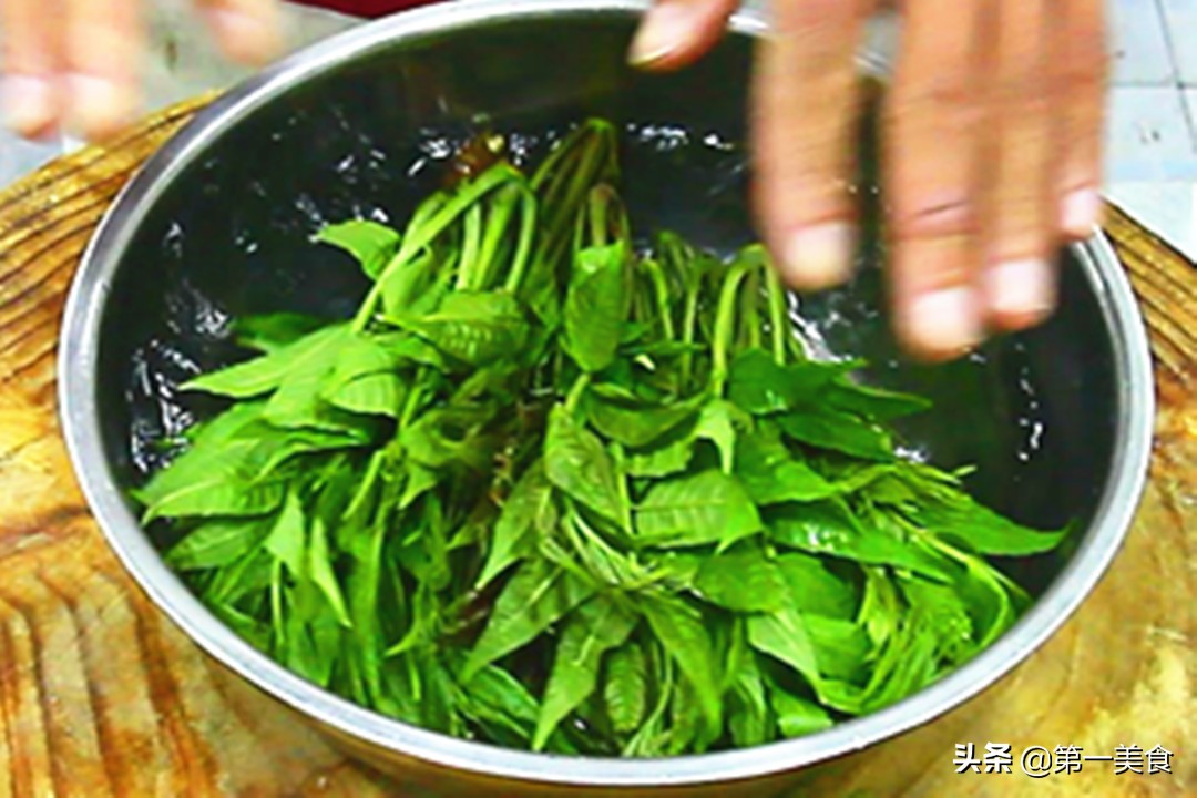 香椿头要不要焯水（5种好吃做法，鲜香味美吃不够）