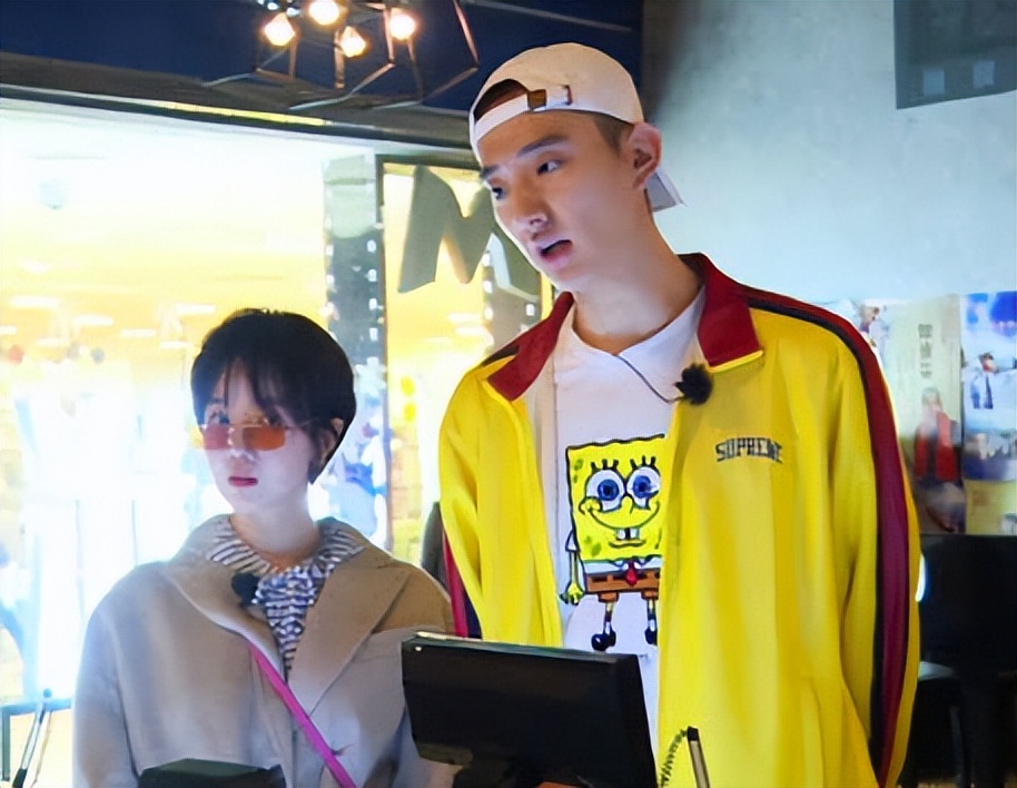 身高超185的男星，个个“鹤立鸡群”，这9位男星的身高太不懂事