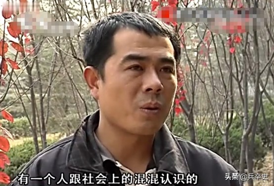 故事：山东学生遭遇“校园暴力”后精神分裂，被父母用铁链锁3年