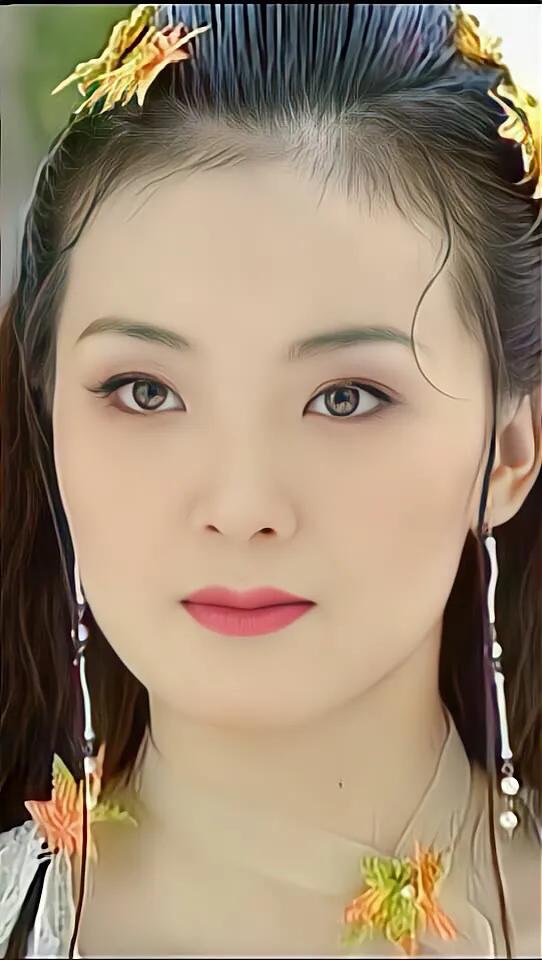 王艳的颜值巅峰，白飞飞太美了