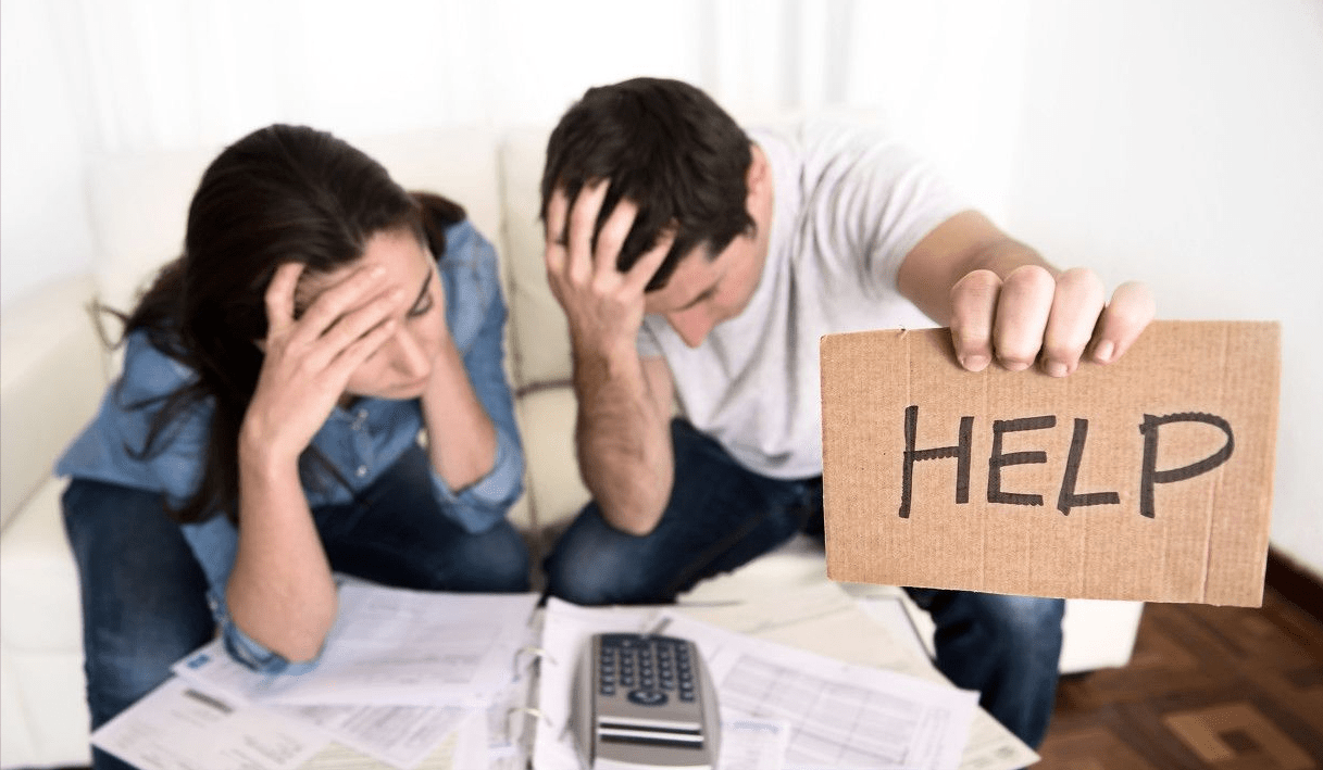 大学生里正蔓延“新型啃老”，父母还以为孩子很努力，甘之如饴