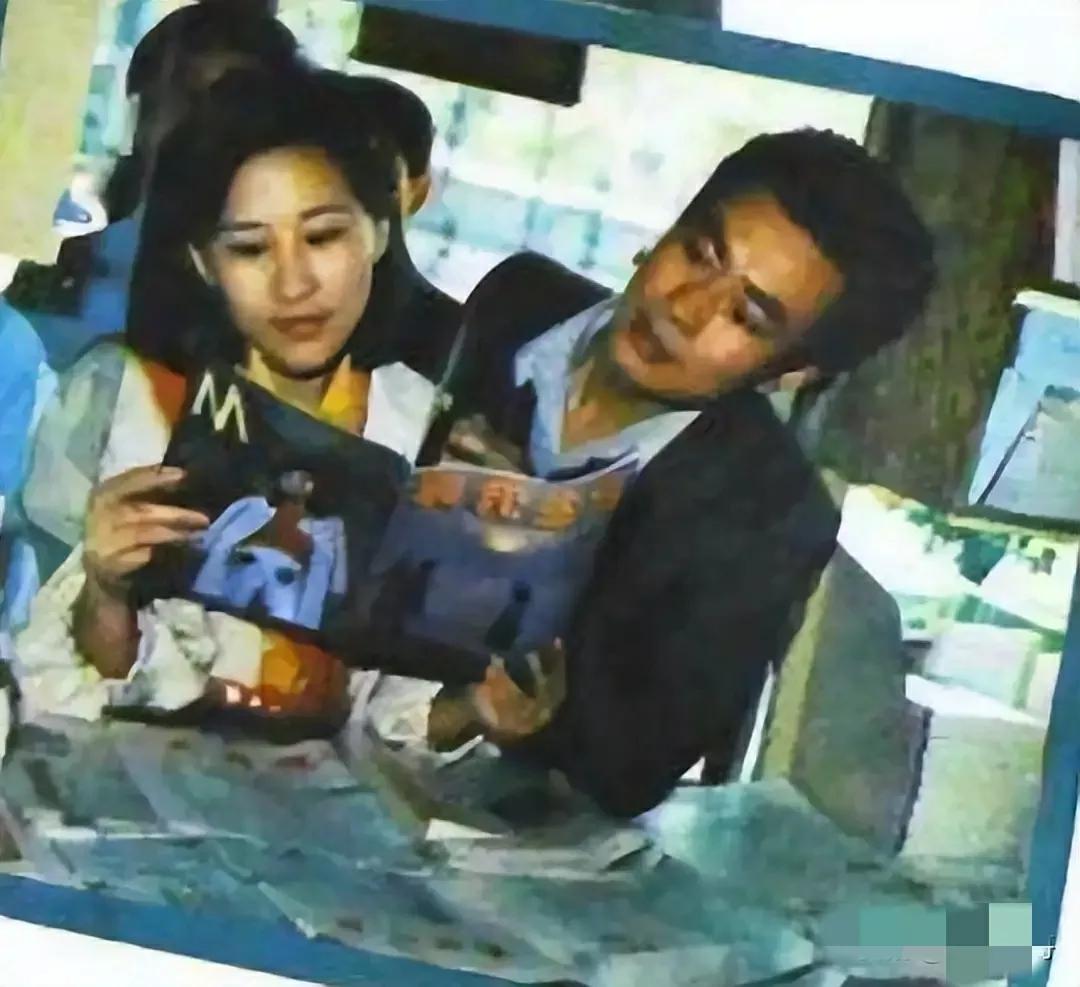 老戏骨王诗槐，离异，一个人照顾病中儿子，20年后遇初恋儿女双全