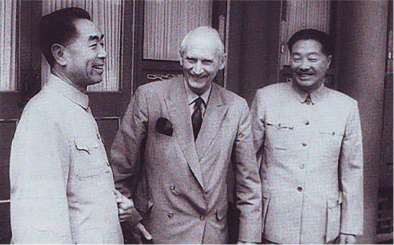 1972年尼克松访华，熊向晖一个问题难倒基辛格，周恩来：值得表扬