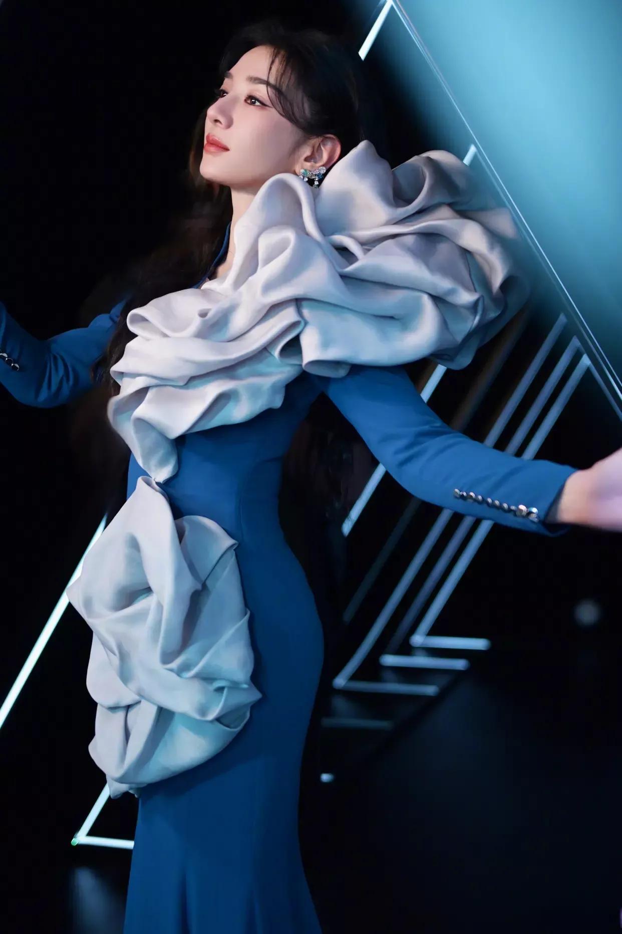 黄奕参加了《乘风破浪》之后，不仅变瘦了，也变美了