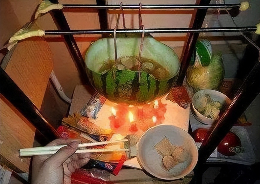 养猫养狗不算啥，大学生寝室“奇葩”违禁品，真是令人大开眼界