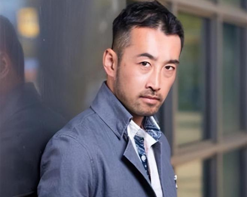 没想到！《传家》中3个演员，曾是健身教练、短跑运动员、维修工