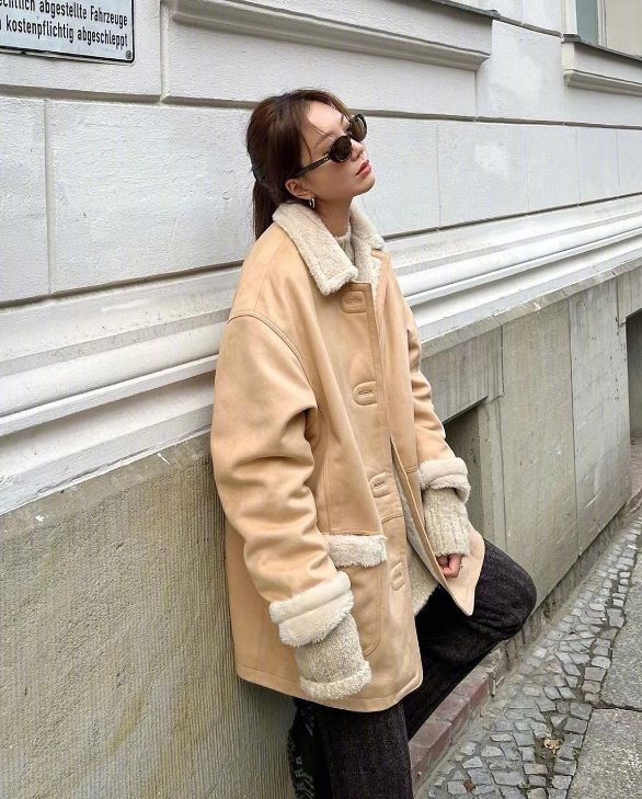 时尚博主Leejisunn慵懒舒适的秋冬穿搭 拍照的风格姿势真的可