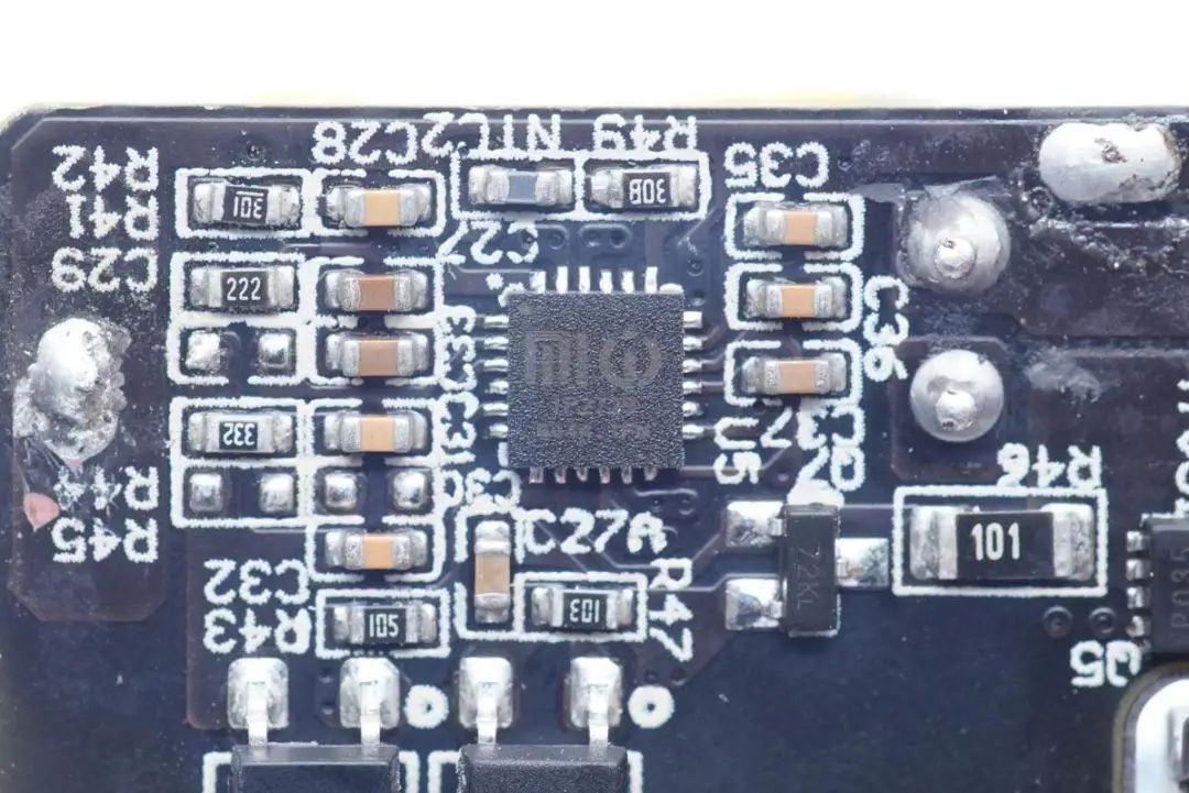 小米120W C口充电器和120W A口充电器区别在哪里？看完秒懂