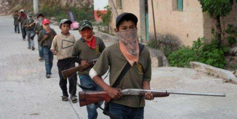 重庆一窍不通三姐妹长期贩毒，年薪60万招聘军师，他们经历了什么