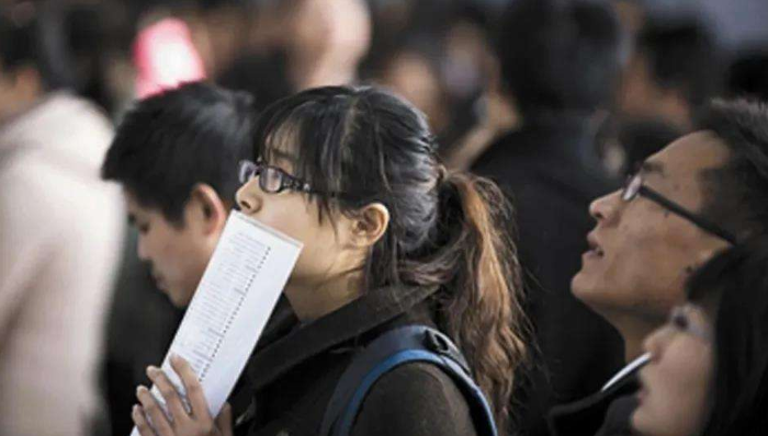 大厂“年终奖”有多卷？能付一套房的首付，后悔当初专业没选对