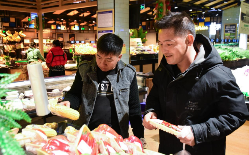 贵州长顺：抓好冬季蔬菜供应 市民“菜篮子”有保障