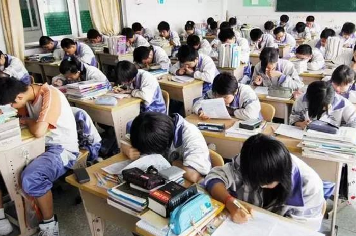 清华和内蒙古大学并列？基地数都只有1个，北大最多位列第一