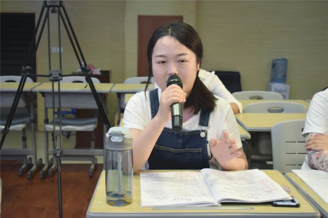 实验小学外国语学校周晓玲名师工作室送教到双流中学九江实验学校
