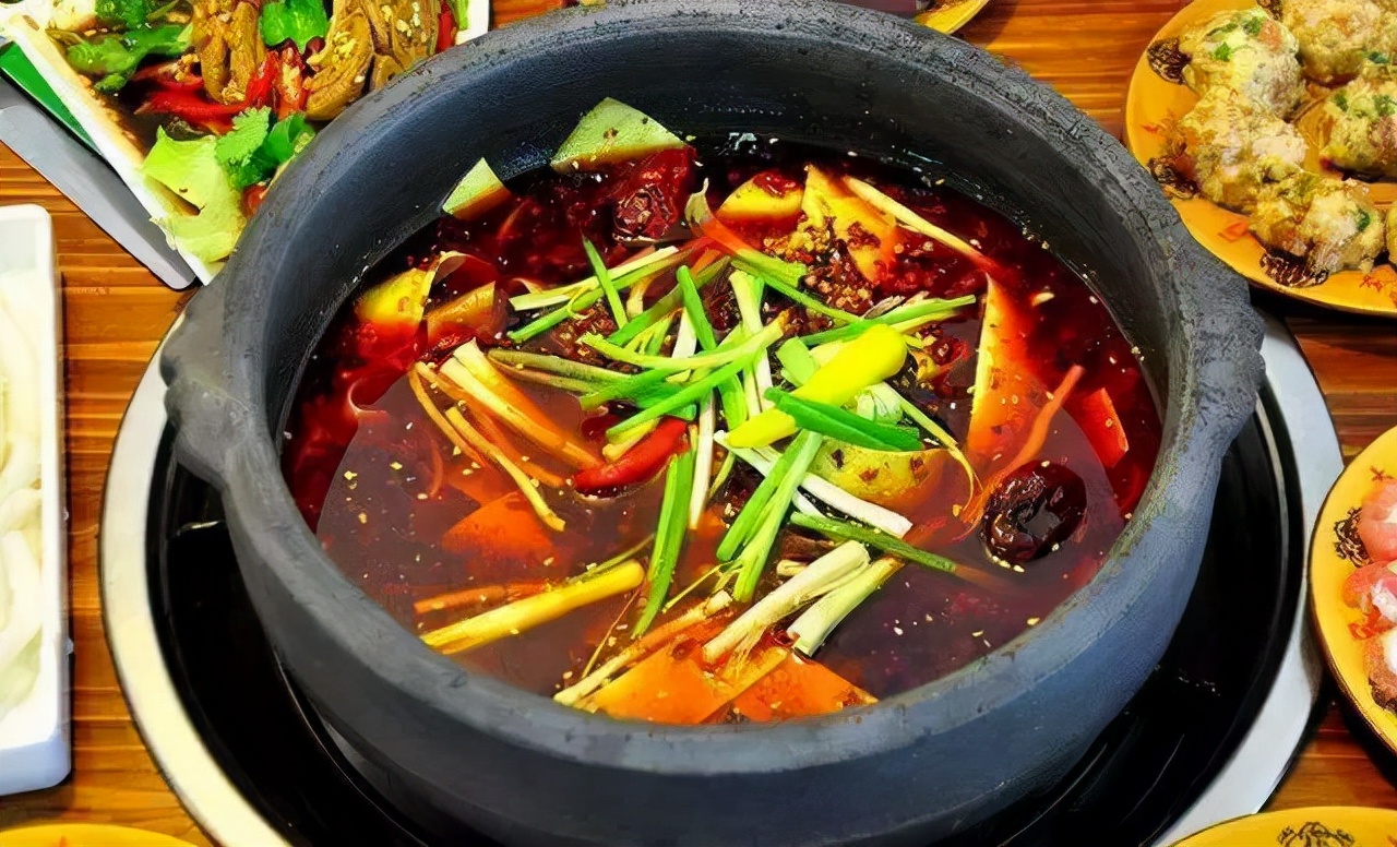 一篇文章带你了解贵州火锅的丰富多滋)