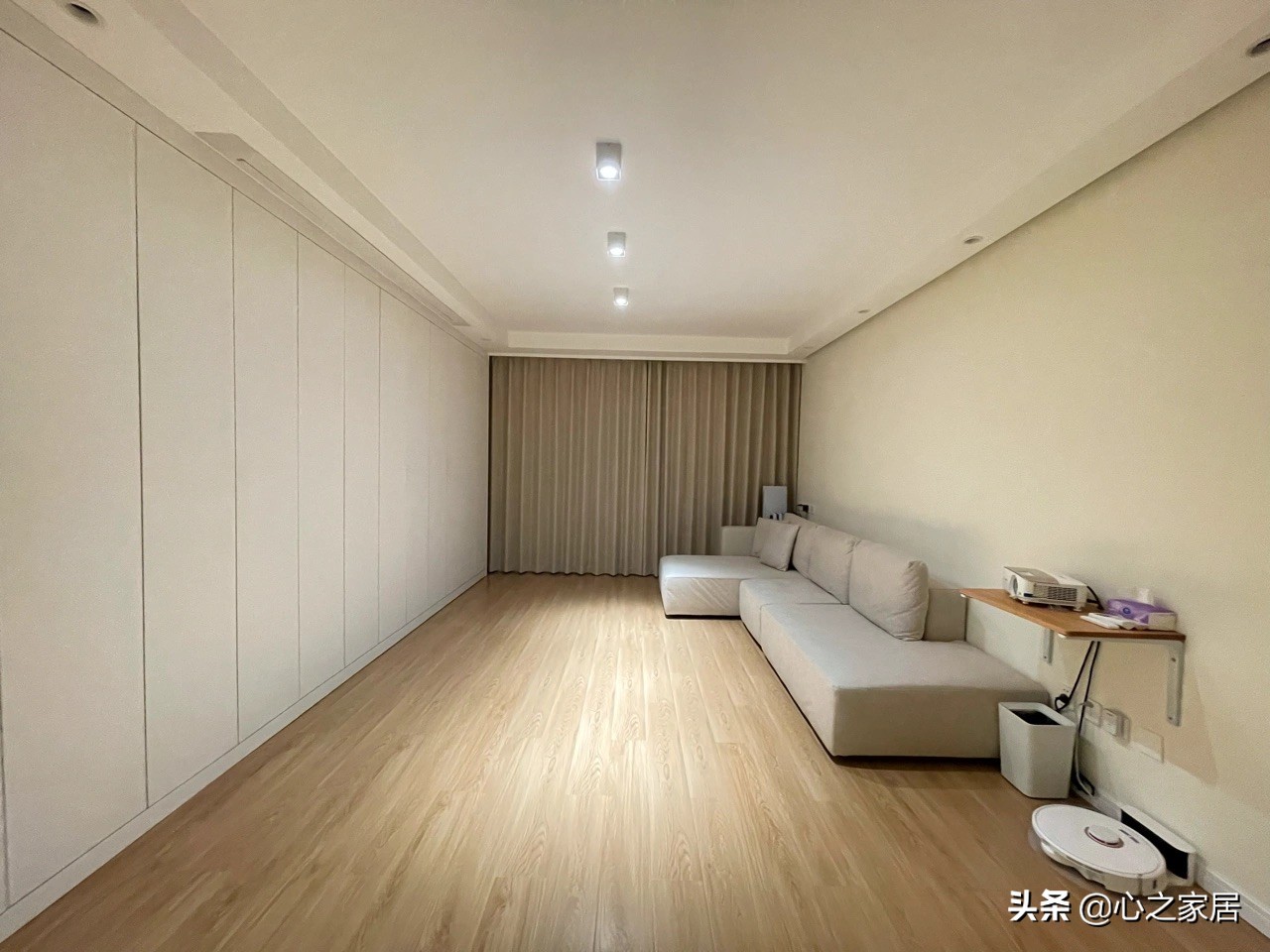 140㎡大三居除了主卧住人，其他两间卧室一间给爱好，一间给宠物