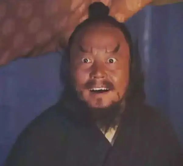 李逵比张飞小多少岁？