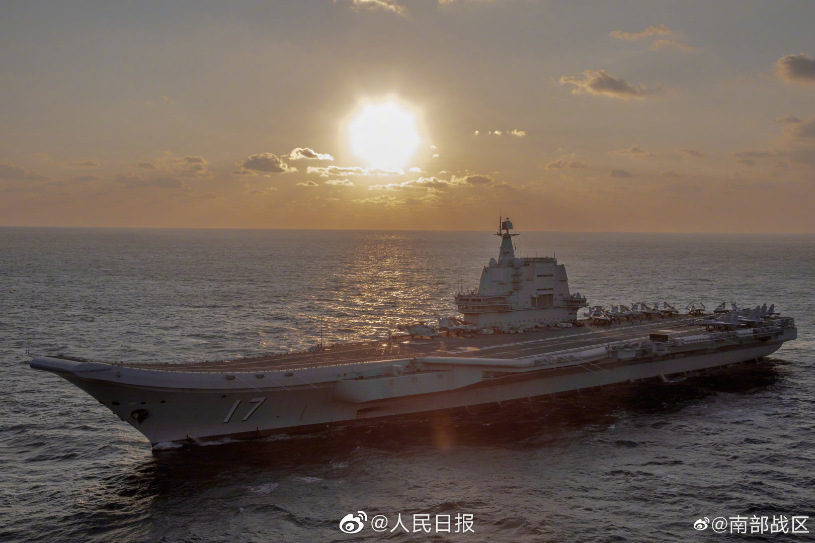 山东舰霸气高清壁纸（精选9张）图片