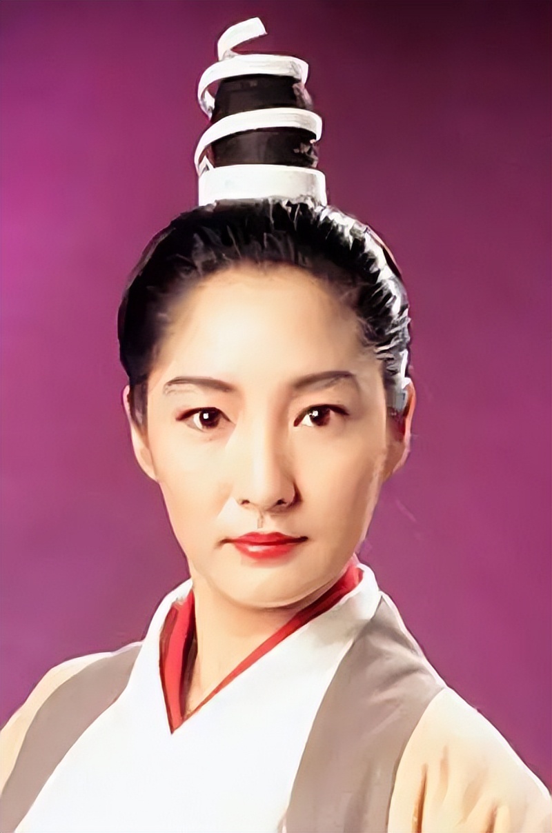 16位同一角色，前期单纯萝莉PK后期腹黑御姐！谁的黑化最带感？