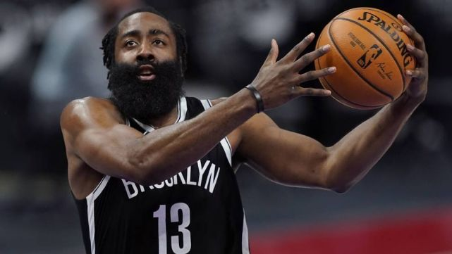 nba为什么允许观众进场了(过去24小时4队12人隔离，湖人新星确诊，NBA或将再次停赛)