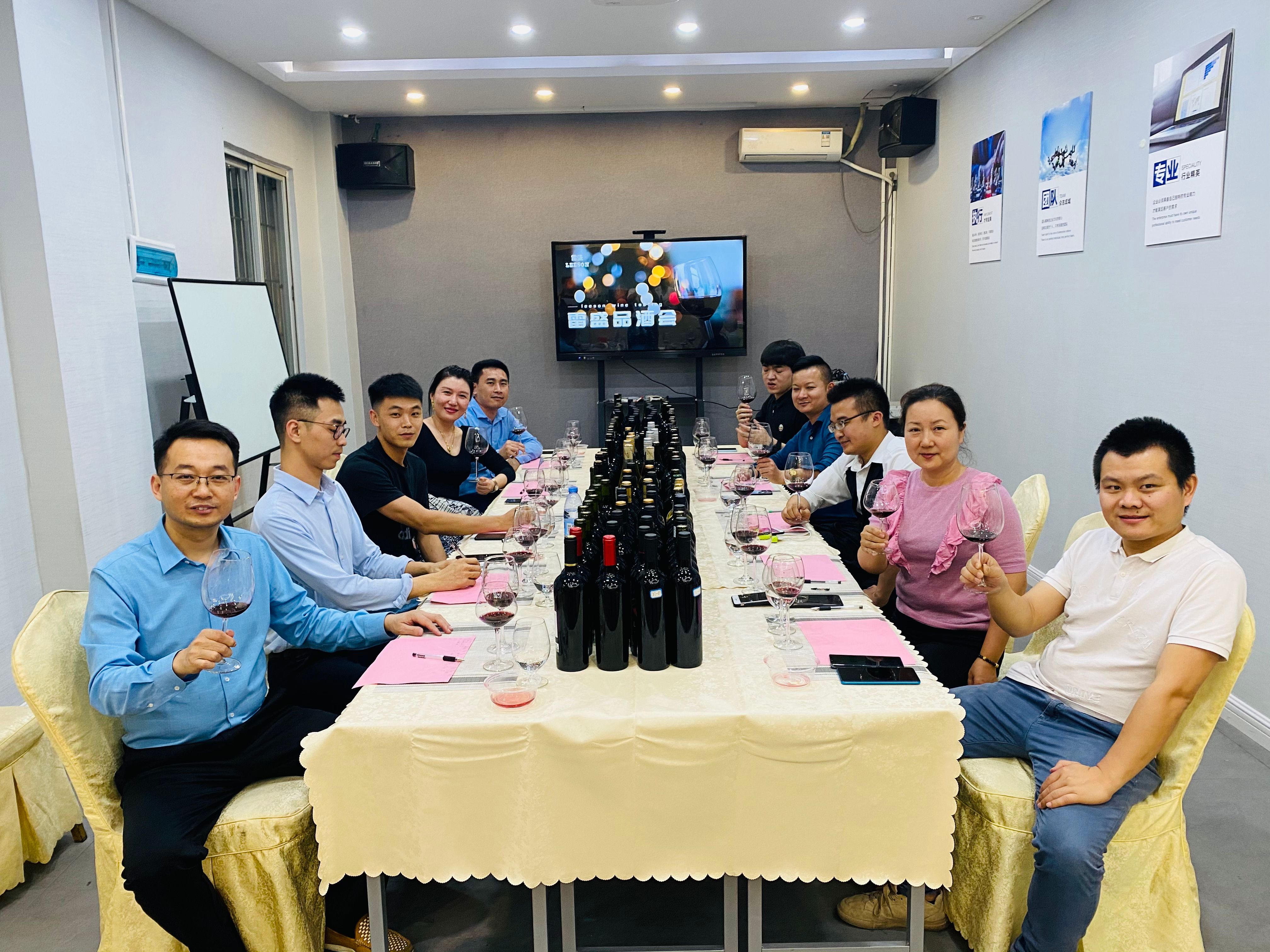 不能忍!红酒竟然如此“色诱”