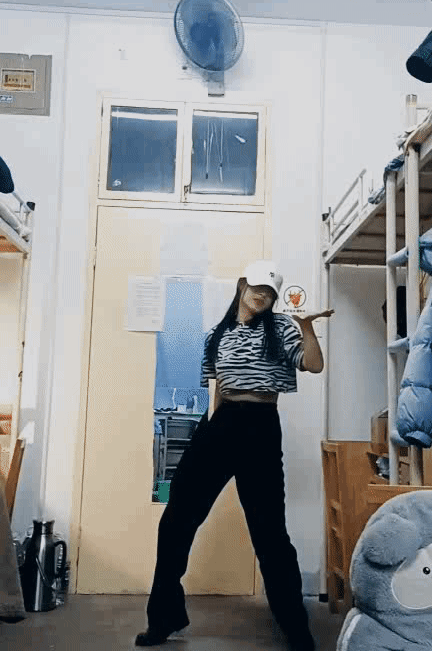 西安学霸“封校作息表”曝光，密密麻麻，排到凌晨！网友：佩服