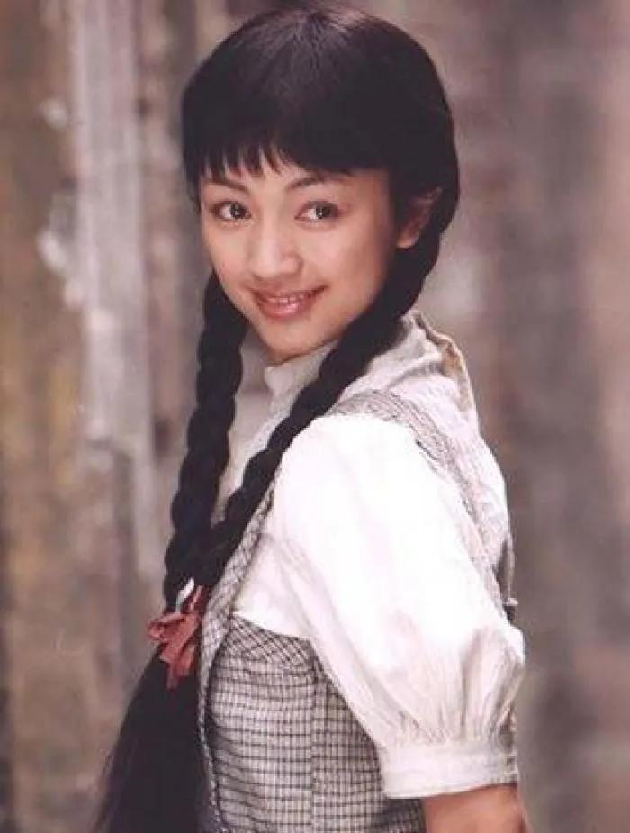 演员 罗海琼