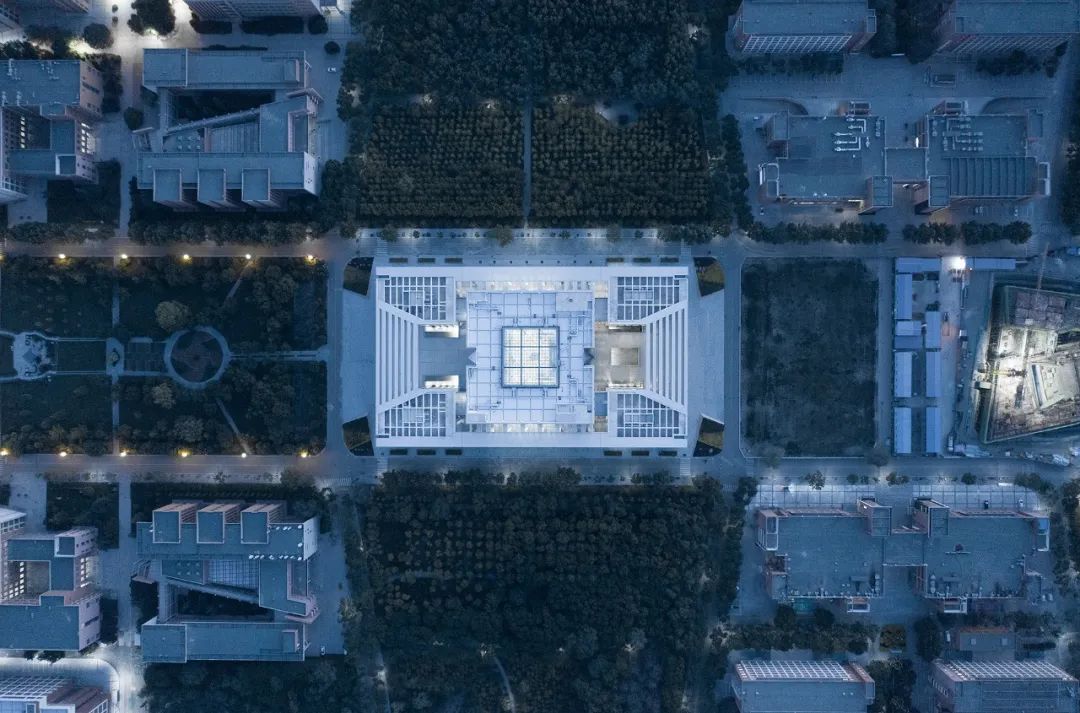 诗意的镶嵌 ── 兰州理工大学西校区图书馆 / UAD浙大设计