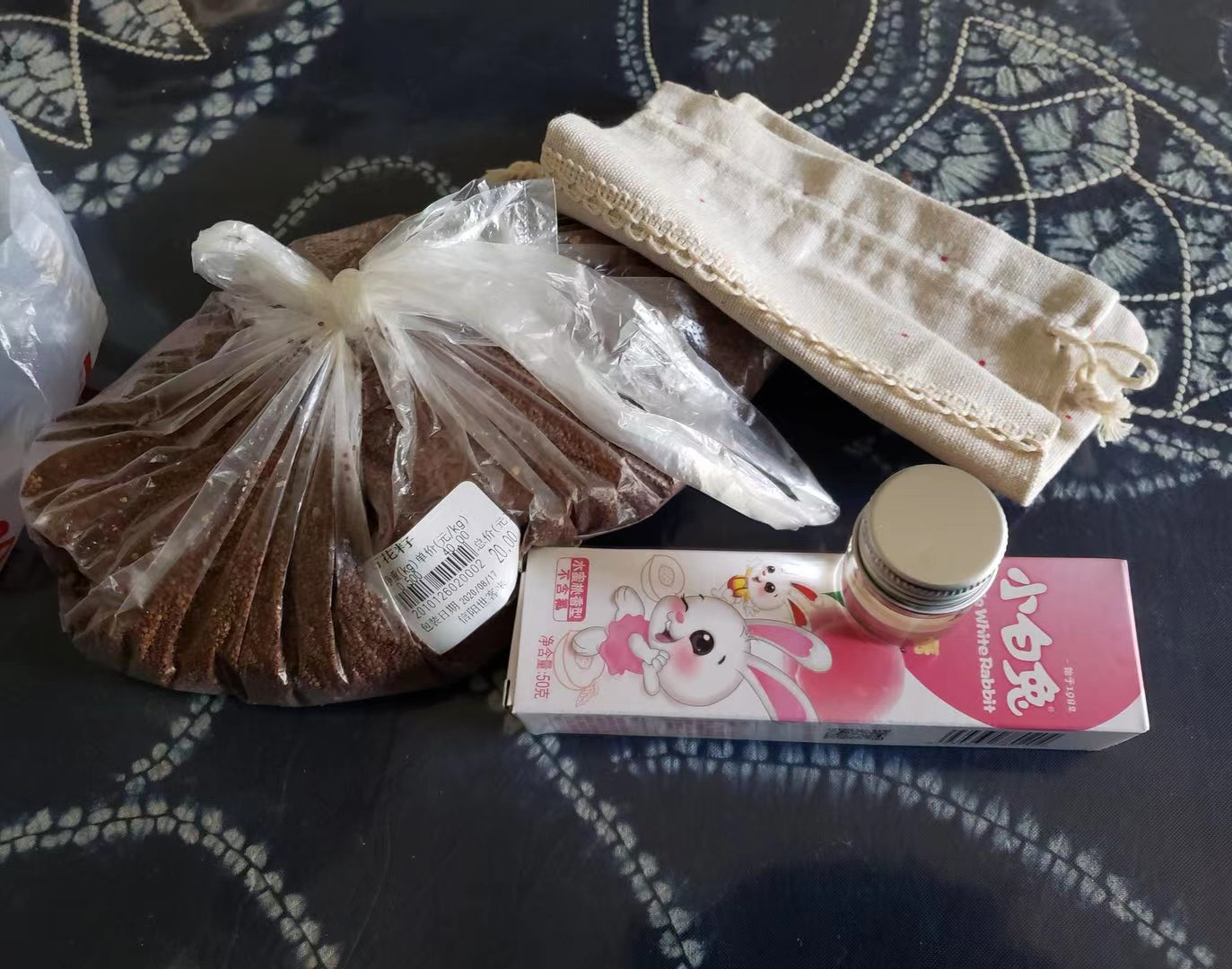 别再做冰粉了，试试“透心凉”美味石凉粉，吃了和没吃一样的甜品